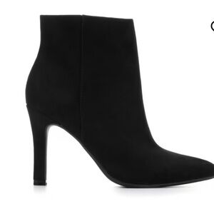 Sugar faux suede Elegant Black Ankle Boots with zipper Sz 7 nwb